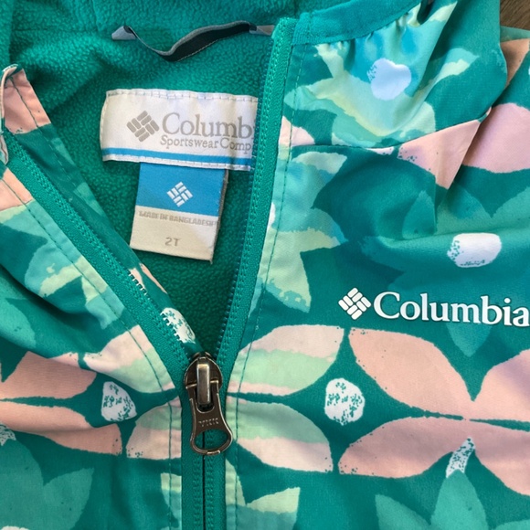 2/$20 Columbia fleece lined wind jacket - Picture 4 of 7